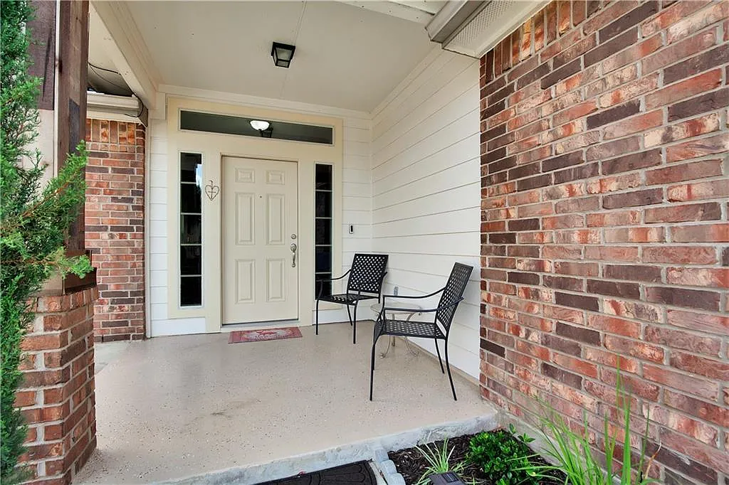 4 bed, 3.0 bath, 1458 sqft, $1,900 — Photo 3