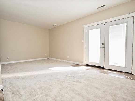 5th image of 4921 Denny Dr