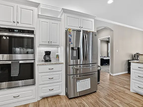 1209 Rhett Dr — Photo 9