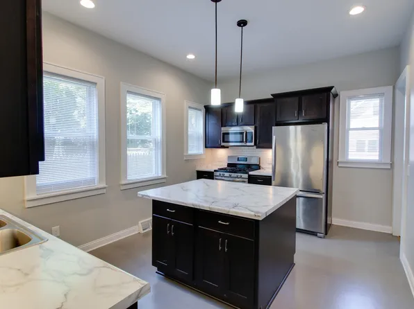 1937 N Bartlett Ave, Milwaukee, WI 53202