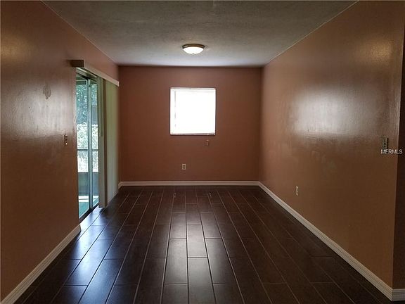 3rd image of 2214 Lauren Cir
