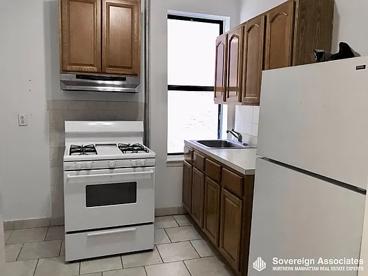 Rented by Sovereign Associates | media 15