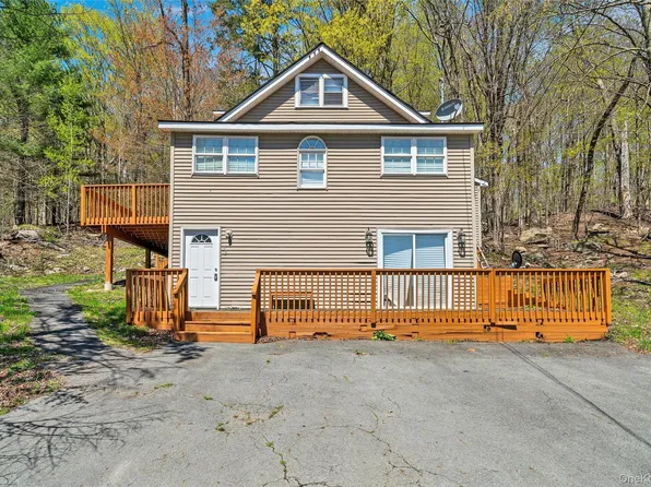 38 Roosevelt Avenue, Woodridge, NY 12789