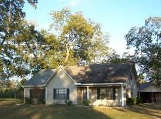 6665 Bradley Rd, Grand Ridge, FL 32442