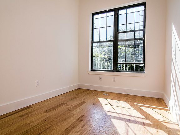 4th image of 578 Bushwick Ave #4L