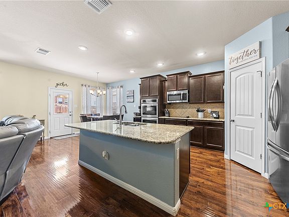 5th image of 3604 Dumfries Ct