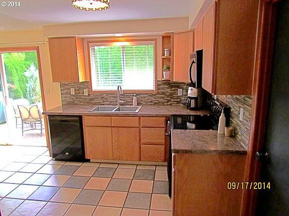 4th image of 10217 NW 15th Ave