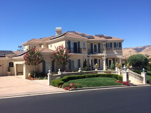 2nd image of 5766 Country Club Pkwy
