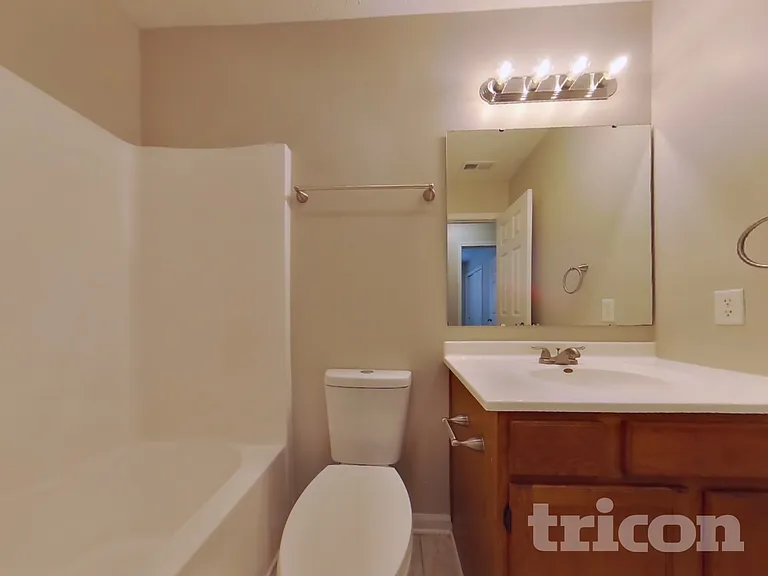 1064 Halifax Ln — Photo 13