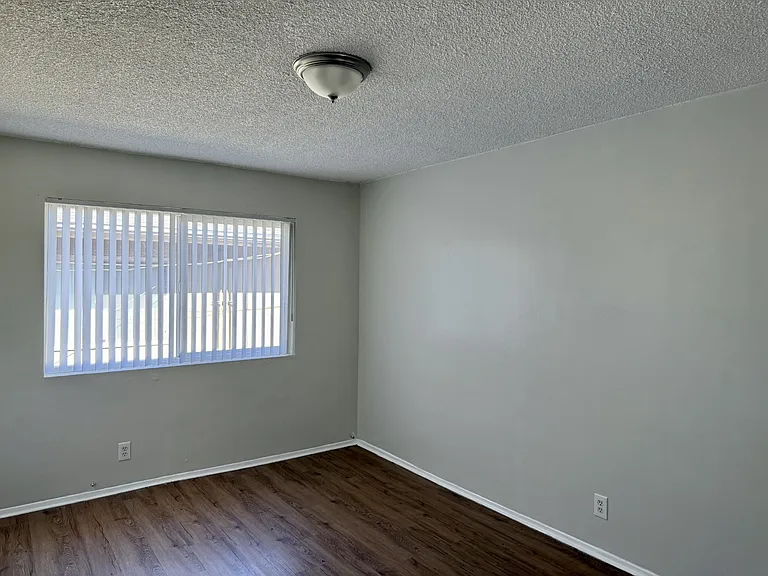 4830 Canoga St #J — Photo 8