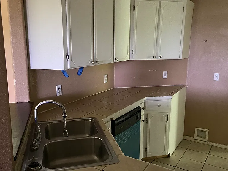 204 Bowers St — Photo 19