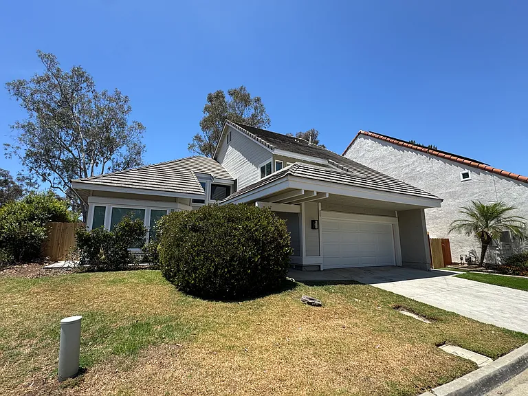 2737 Forest Park Ln — Photo 2