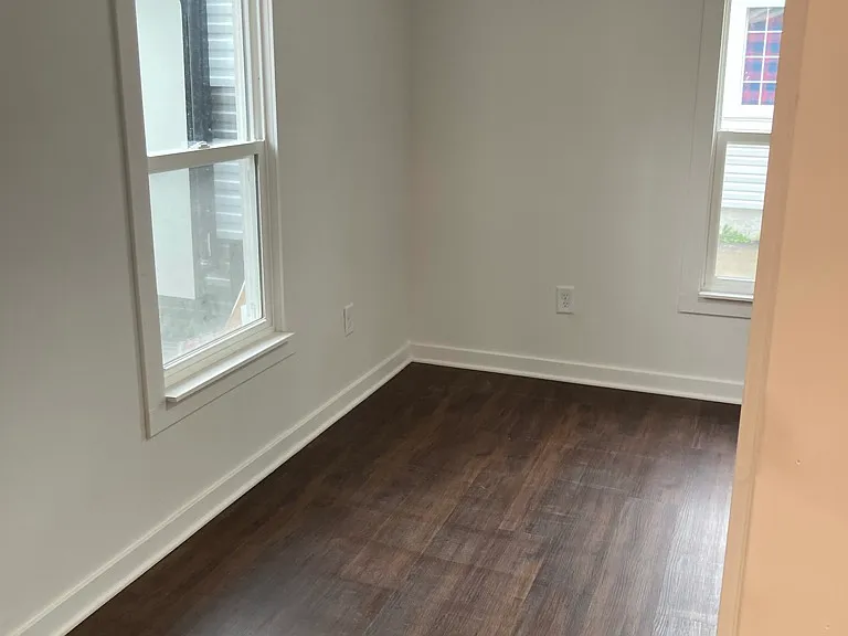 407 Sawyer Rd — Photo 4