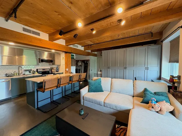 90 Wareham St Unit 213, Boston, MA 02118