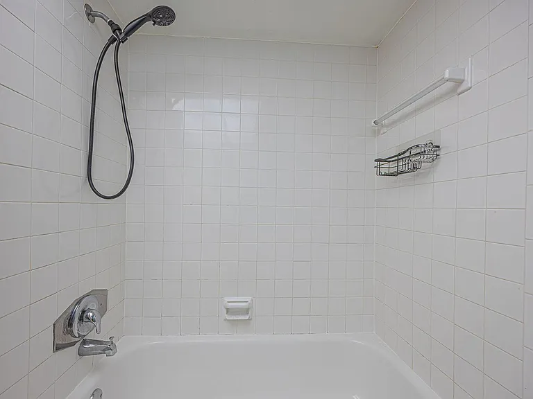 9440 SW 8th St #417 — Photo 18