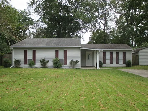 15 Lakewood Ct Photo 1