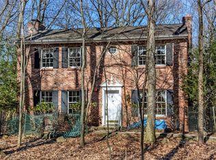 537 Plains Church Rd, Evans city, PA 16033