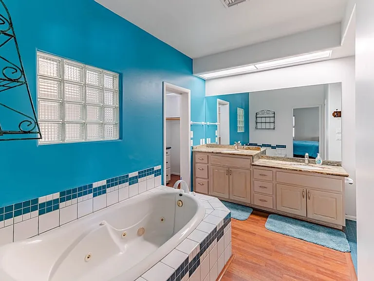 833 Paso Dr — Photo 15