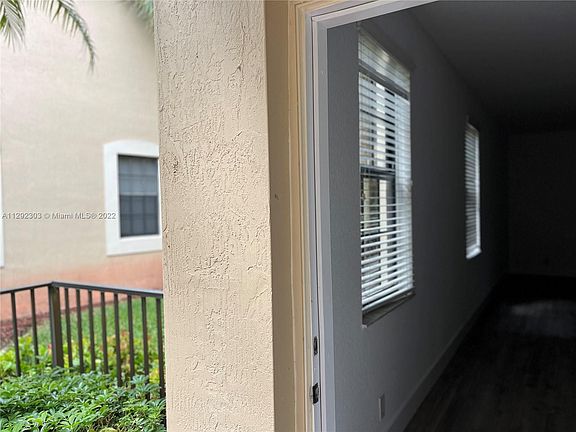 5th image of 4207 Vineyard Cir #4207