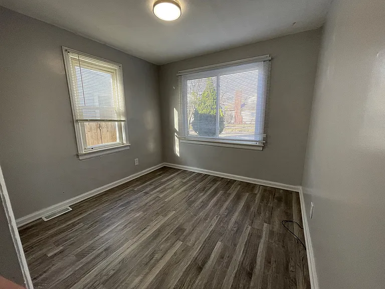 18722 Brady — Photo 10