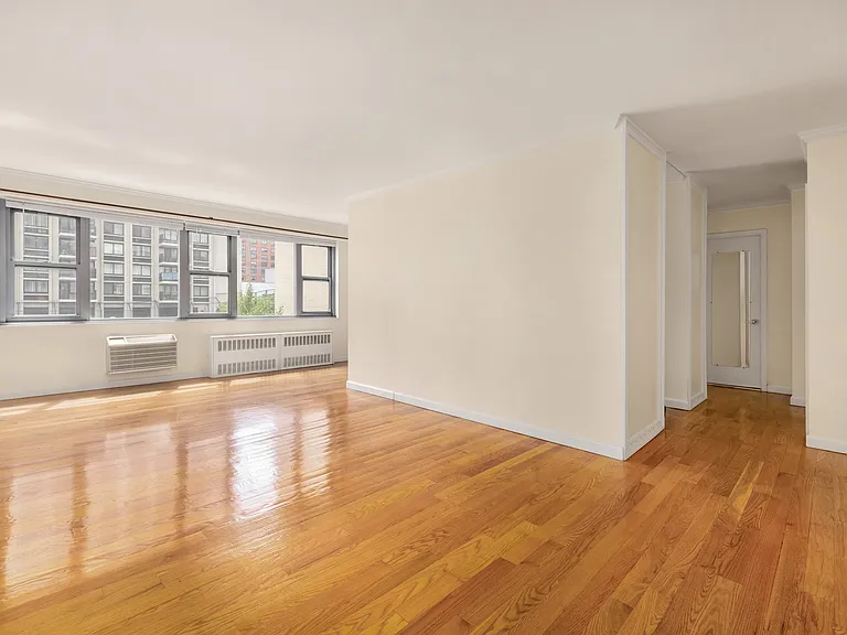 100 W 93rd St #5K — Photo 3