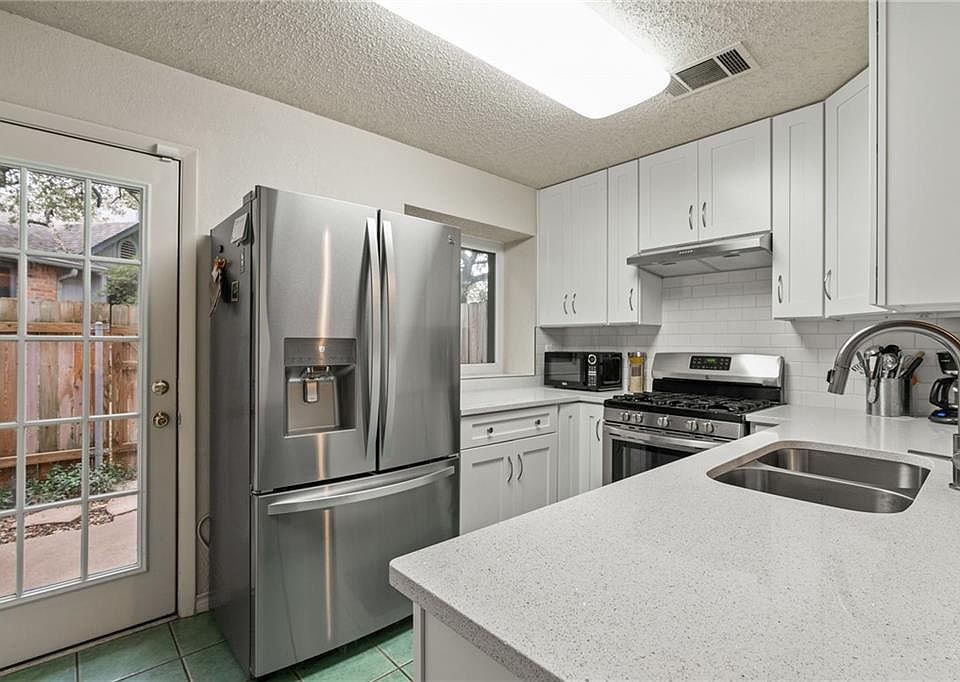 1st image of 1411 Gracy Farms Ln APT 71