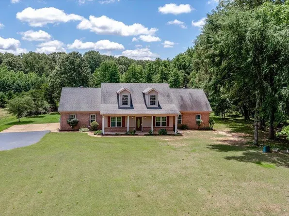 402 Boone Cir, Coldwater, MS 38618