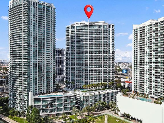 3rd image of 90 SW 3rd St APT 2109