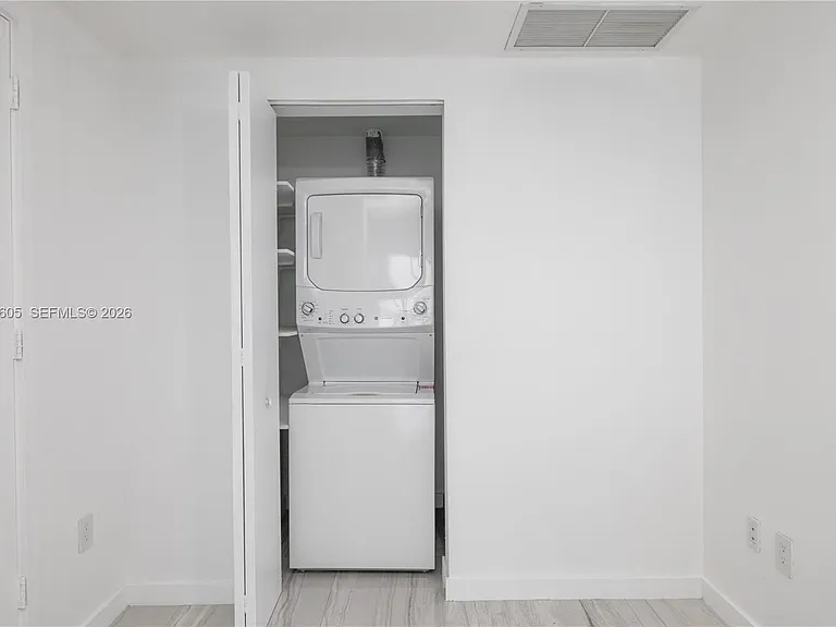 3131 NE 7th Ave #4102 — Photo 18