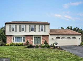 4118 Wimbledon Dr, Harrisburg, PA 17112