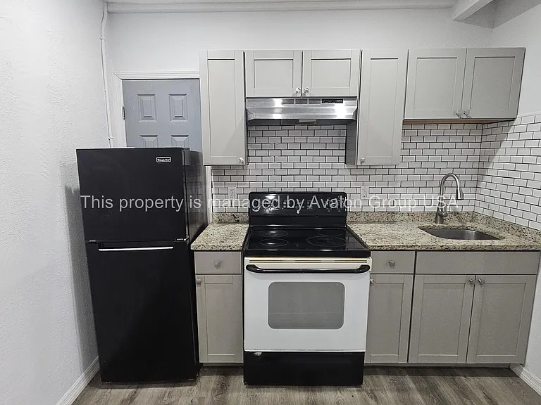 5708 Merrill Rd #8 — Photo 3