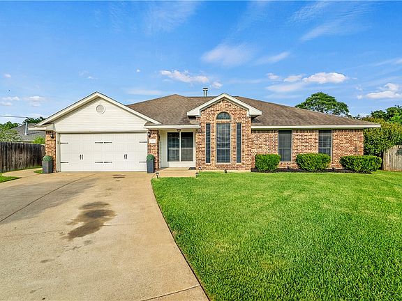 5th image of 1310 Norfolk Ct