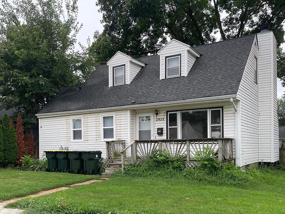 1st image of 2923 Rebecca St