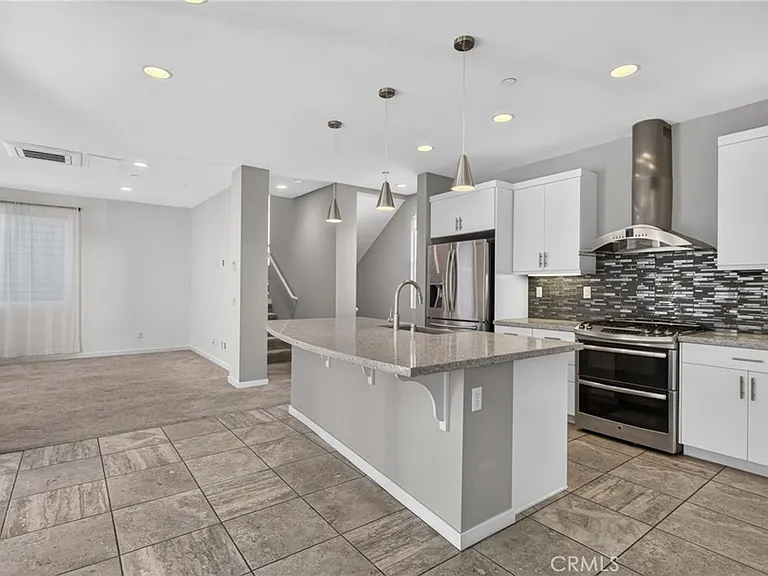 821 Brickyard Ln — Photo 14