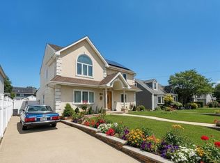 3311 2nd St, Oceanside, NY 11572