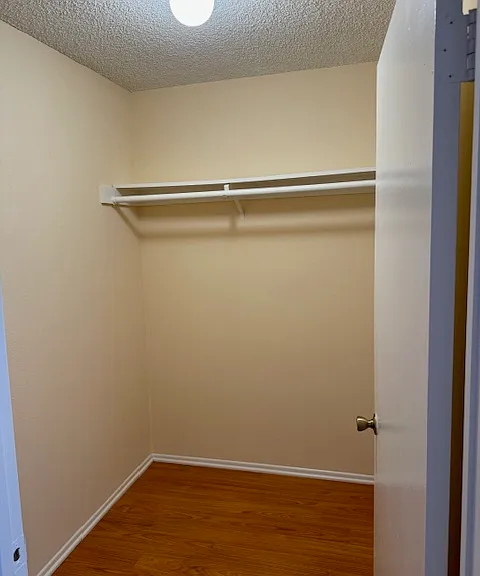 1305 Stanley Ave #15 — Photo 5