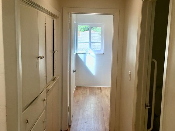 5th image of 1901 Alta Vista Dr
