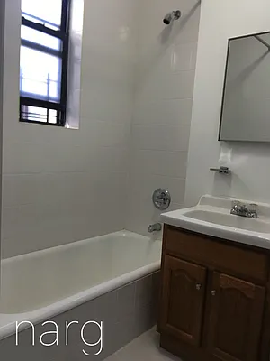 Rented by New Age Realty Group | media 2