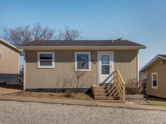 2nd image of 1715 Hideaway Road #F - 3