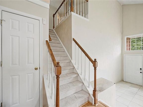4th image of 4126 Scotfield Dr