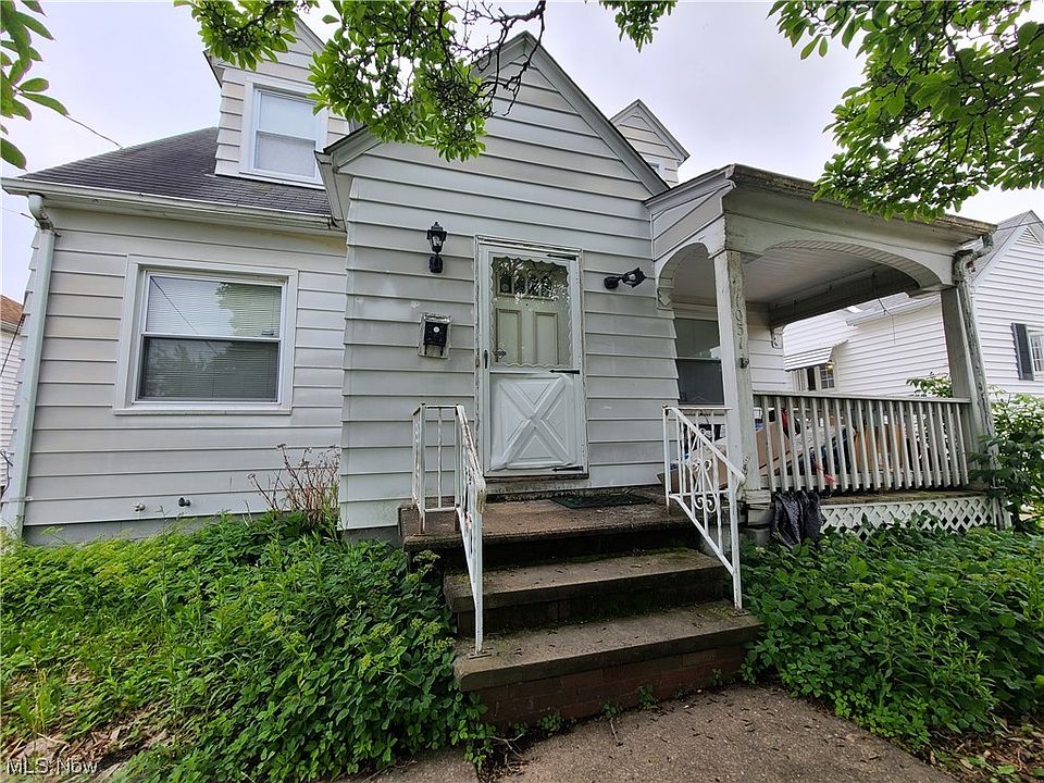 1st image of 1031 W 29th St