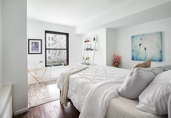 4th image of 42 W 13th St APT 2B