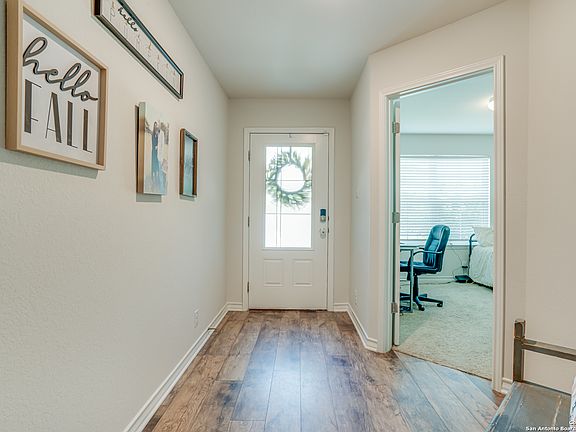 5th image of 14231 Geyserite Ave