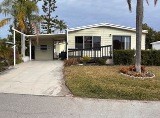 5750 Camelford Dr #519, Sarasota, FL 34233