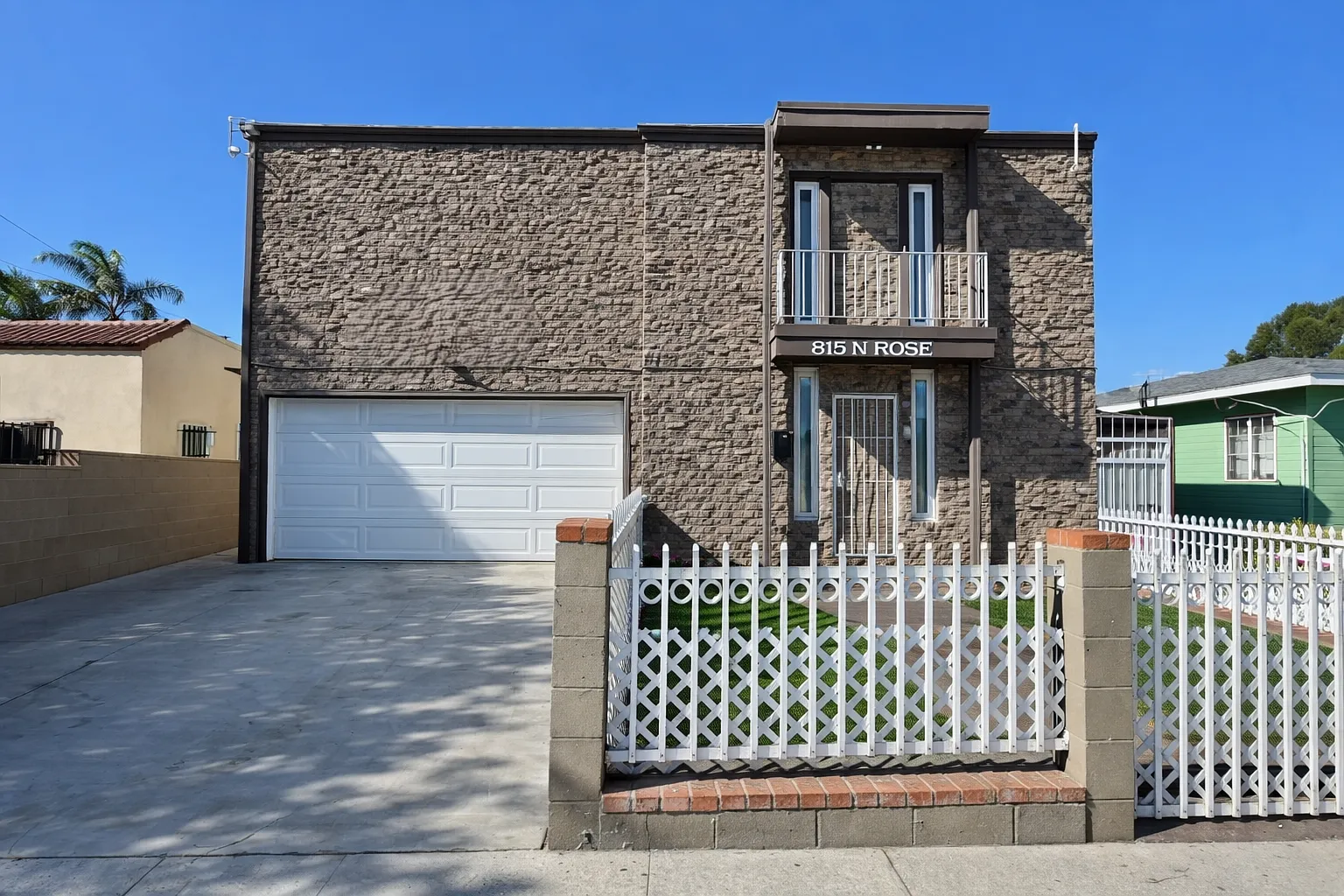 815 N Rose Ave — Photo 2