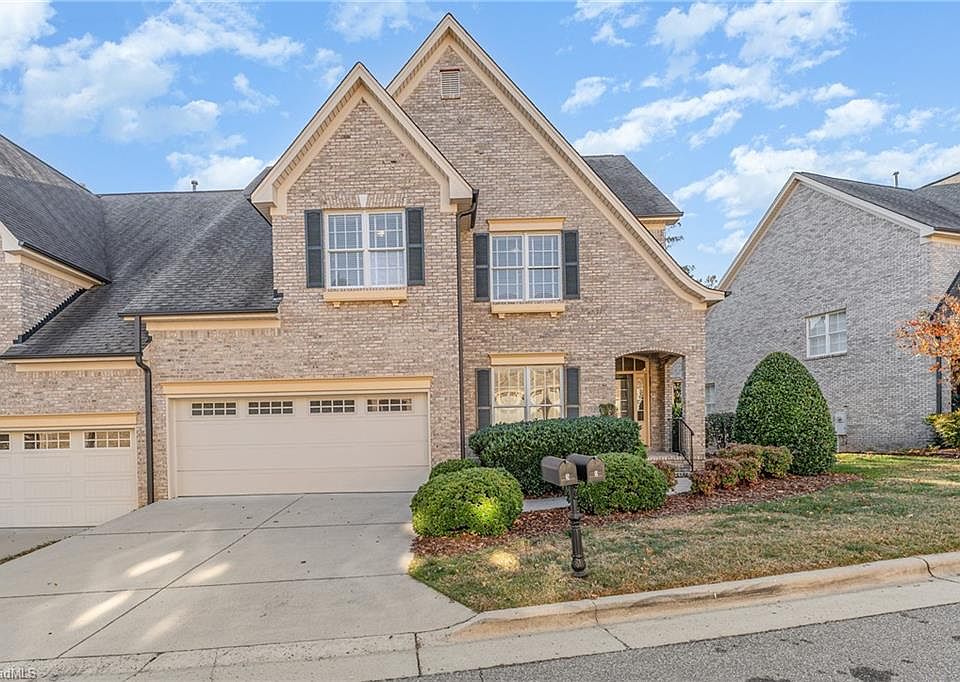 1st image of 5 Linden Ln
