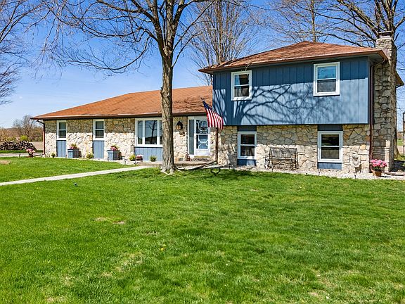 2nd image of 538 Swan Dr