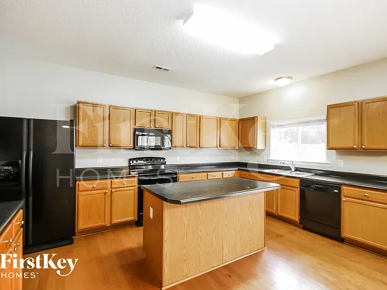 9626 Falling Stream Dr — Photo 5