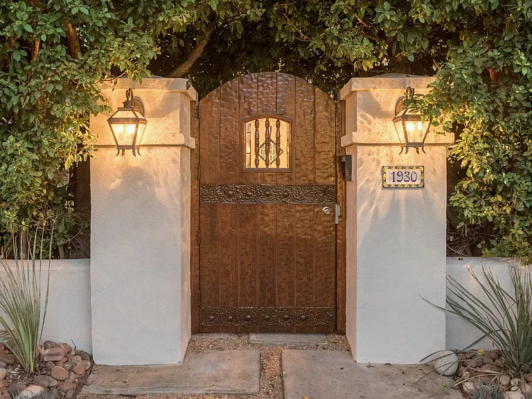 1930 N Rodney Dr #1934 — Photo 6