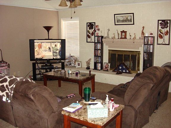 3rd image of 2901 Bluebonnet Ln